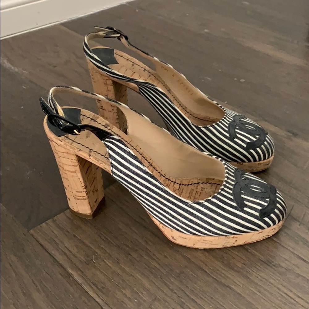 Chanel - Picture 2 of 6